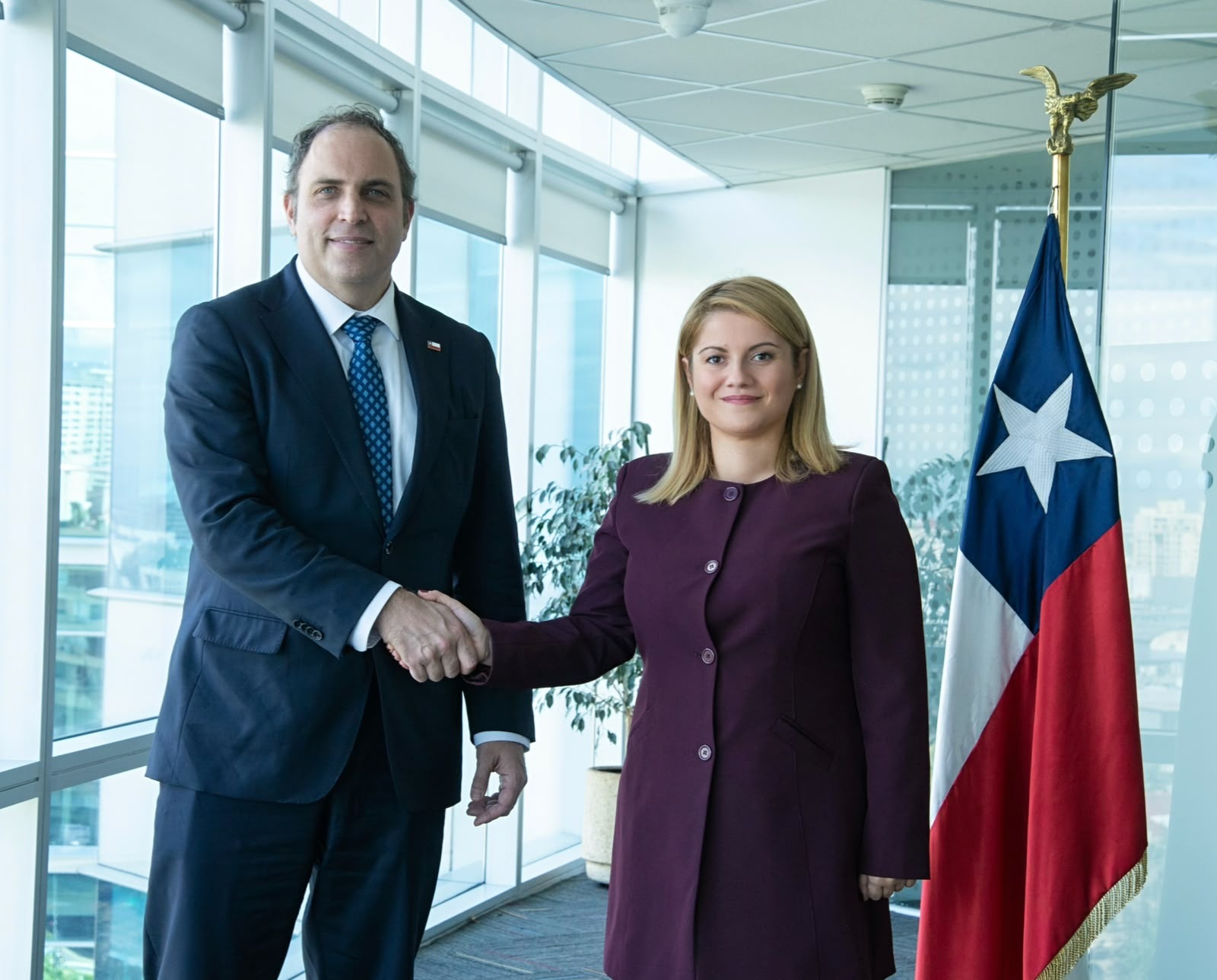 Tripodi-a-Santiago-del-Cile-per-incontri-istituzionali-e-business-forum-1